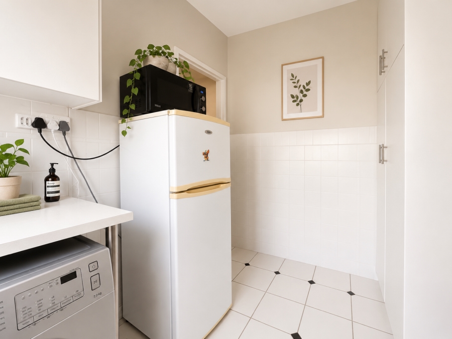 2 Bedroom Property for Sale in Sea Point Western Cape
